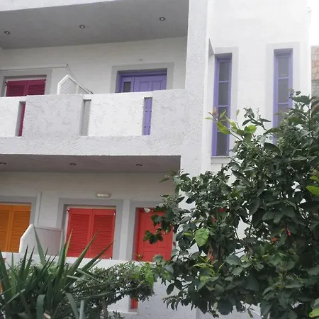 Irini Appartments *